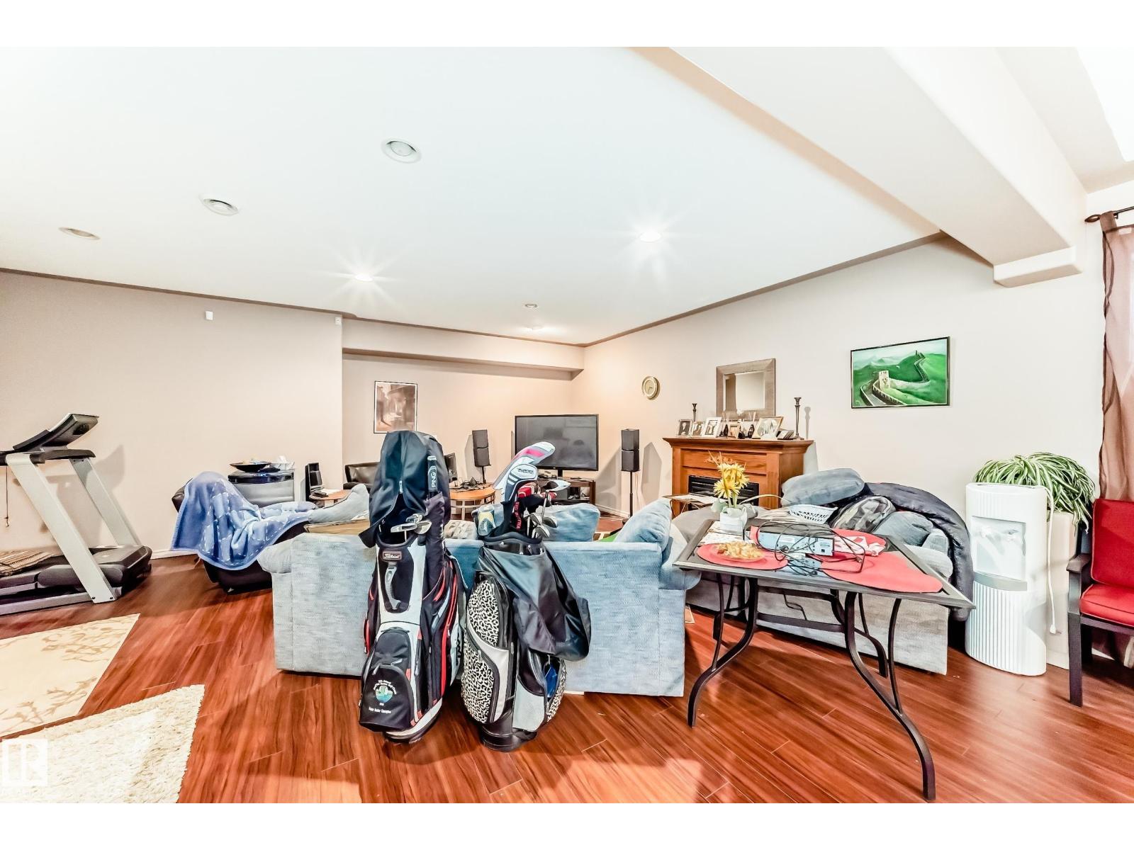 #31 1407 GLASTONBURY BV NW, Edmonton