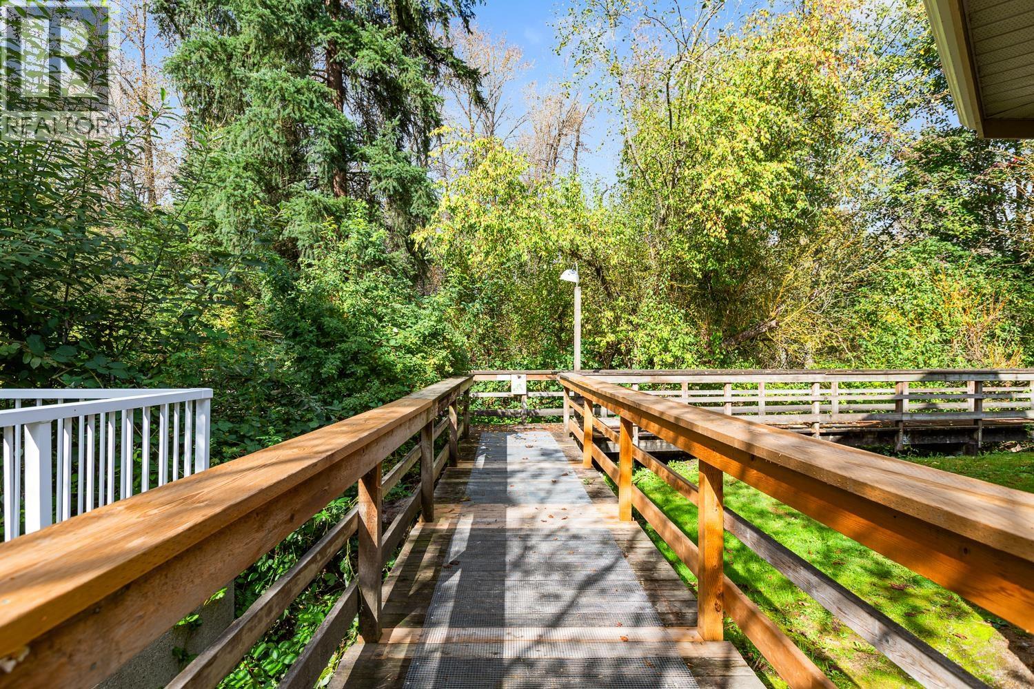 227 2551 PARKVIEW LANE, Port Coquitlam