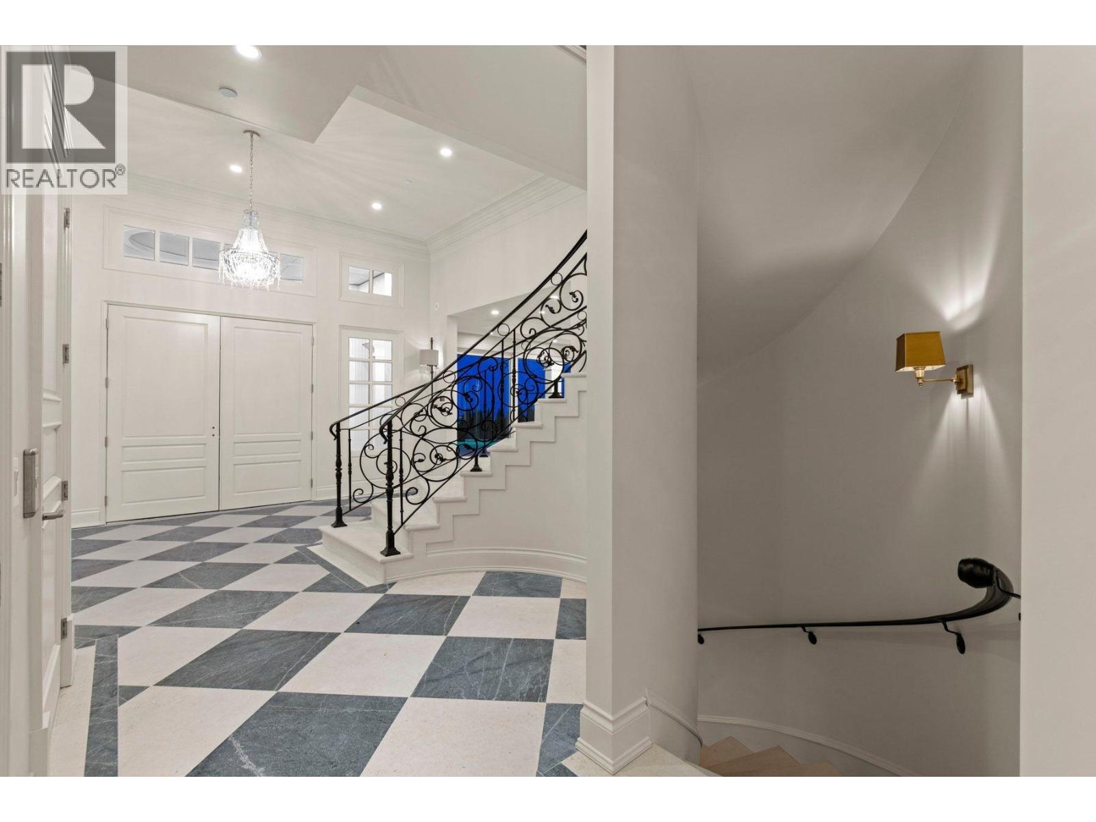 1445 SANDHURST PLACE, West Vancouver