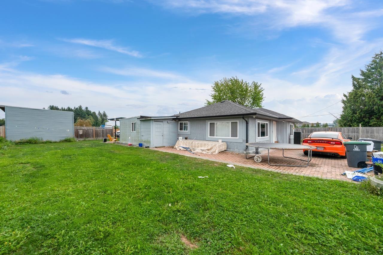 3936 176 Street - photo 2