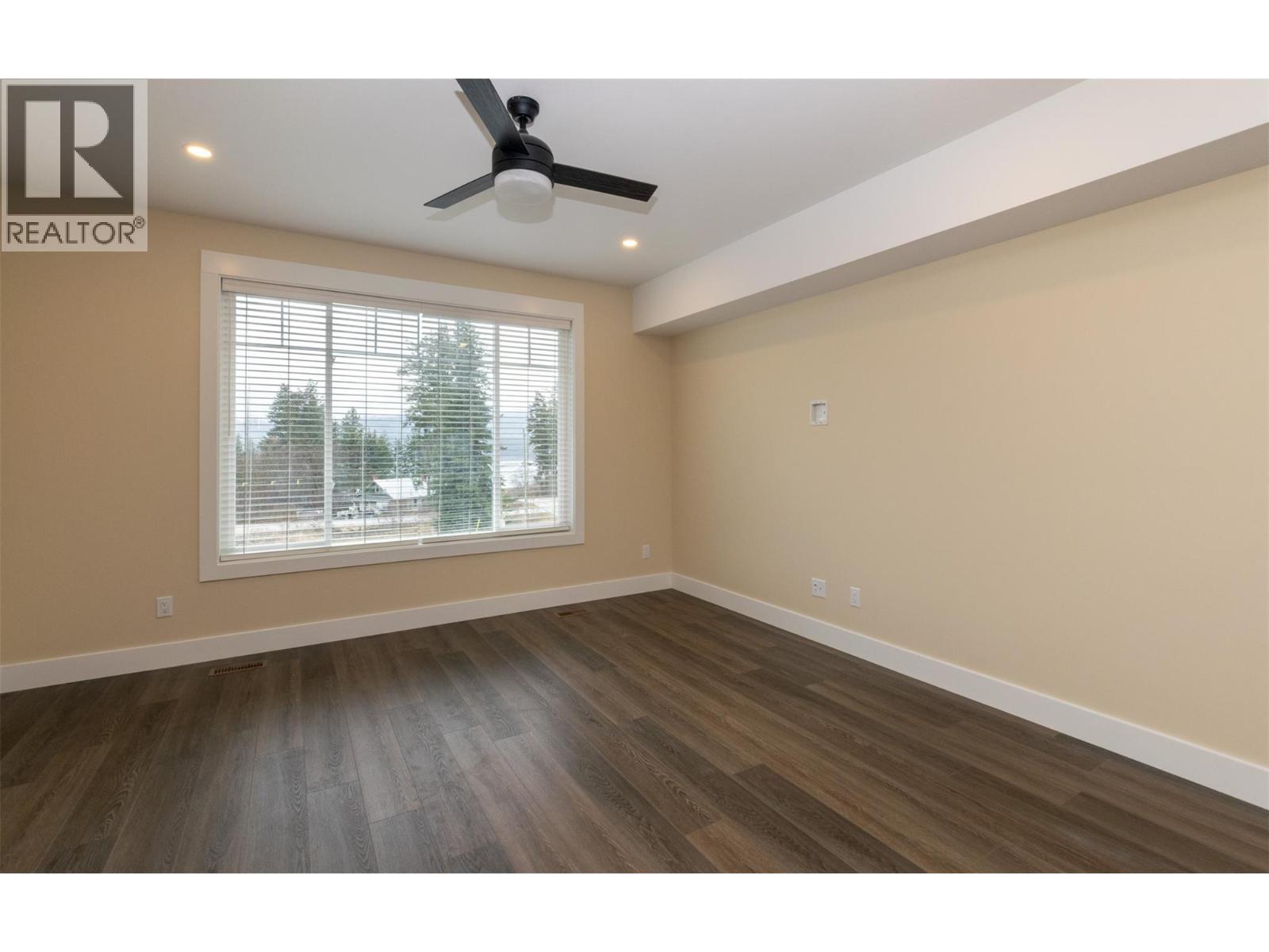 5 1910 11 Avenue Northeast, Salmon Arm