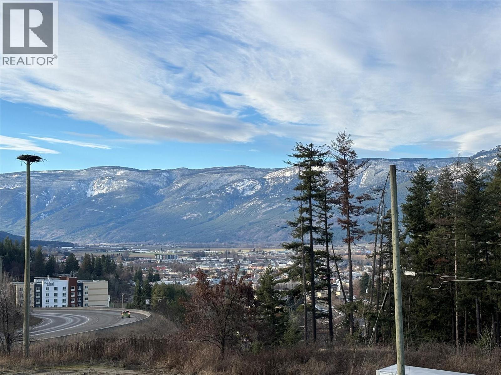 5 1910 11 Avenue Northeast, Salmon Arm