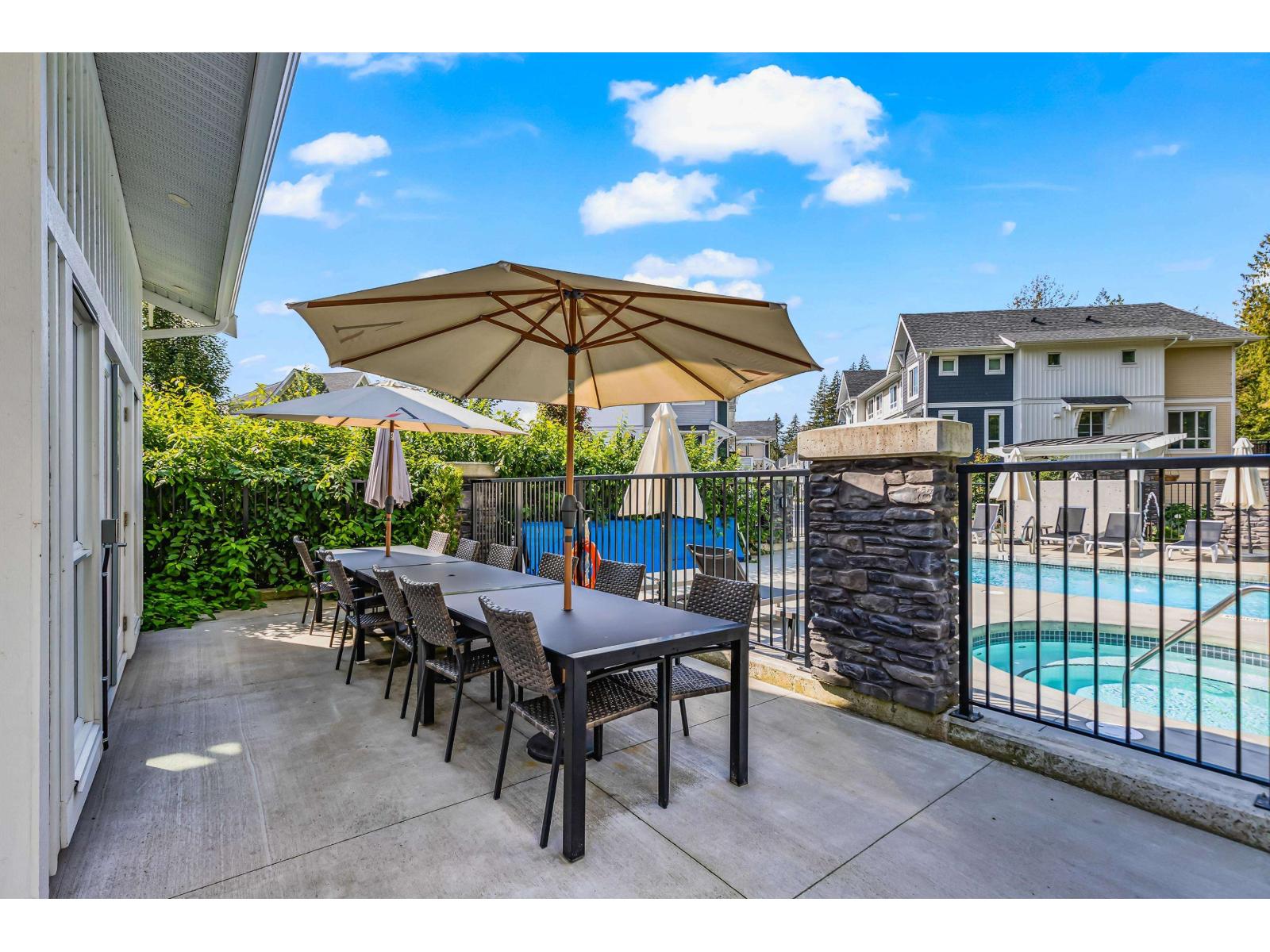 25 8335 NELSON STREET, Mission