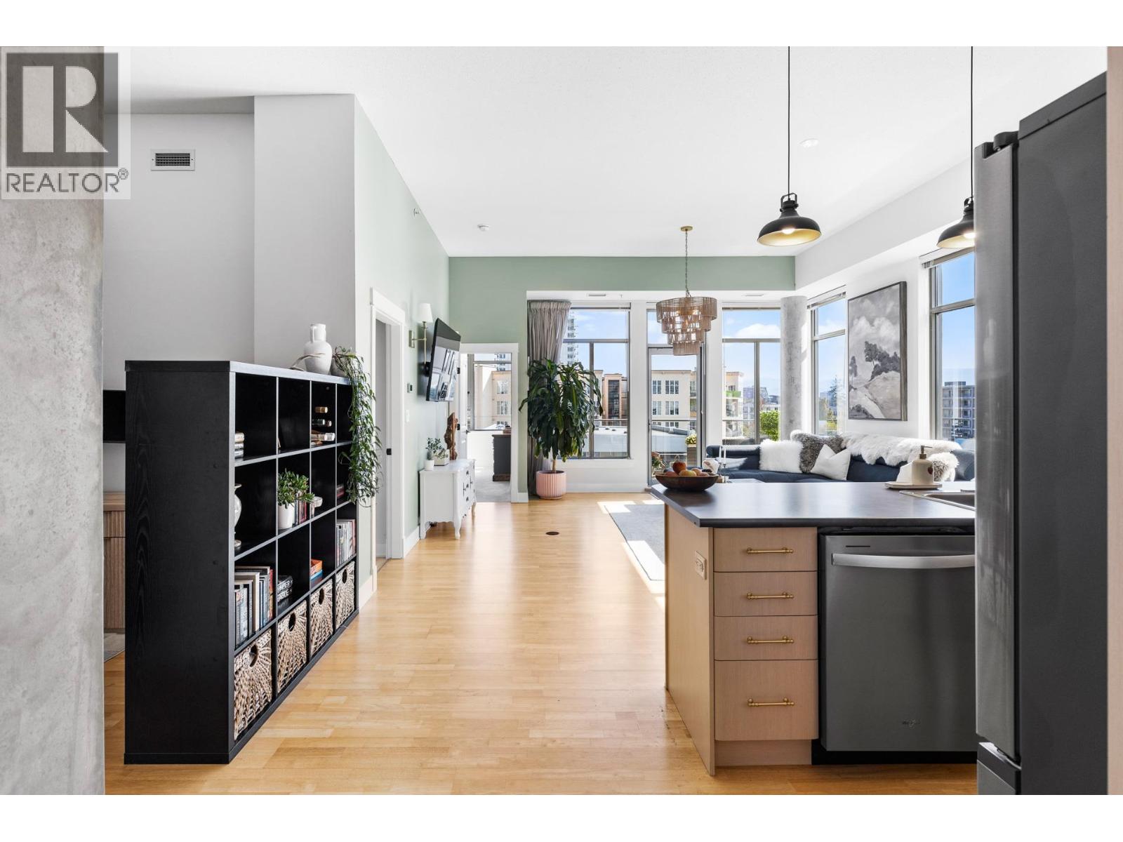 304 1329 Ellis Street, Kelowna