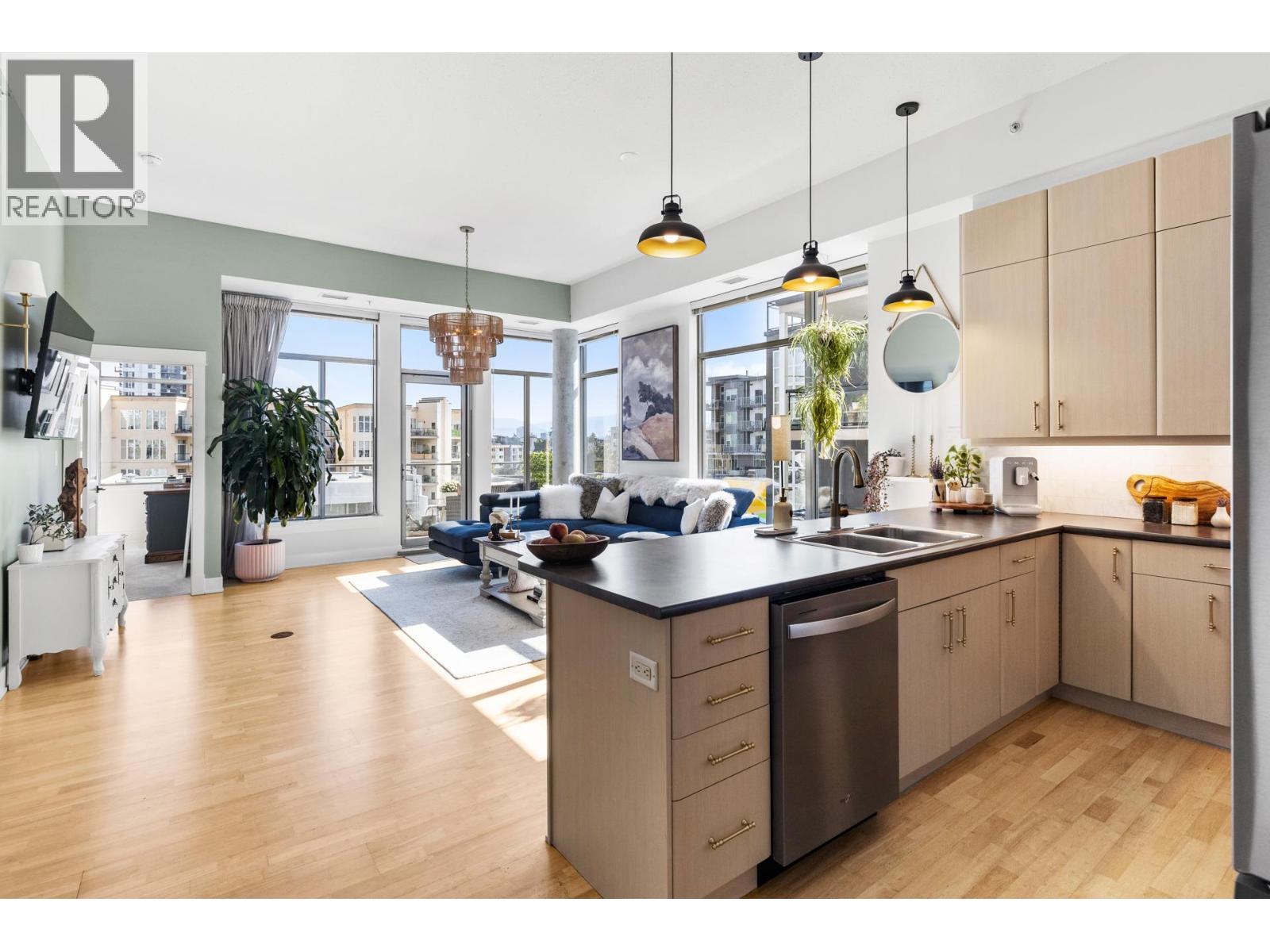 304 1329 Ellis Street, Kelowna