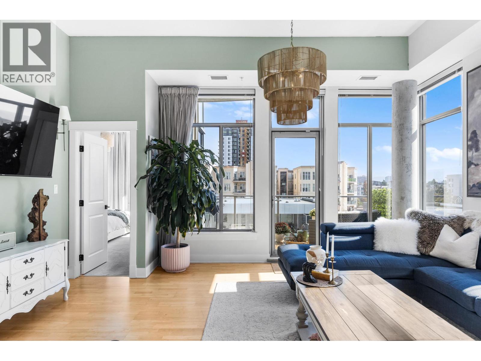 304 1329 Ellis Street, Kelowna