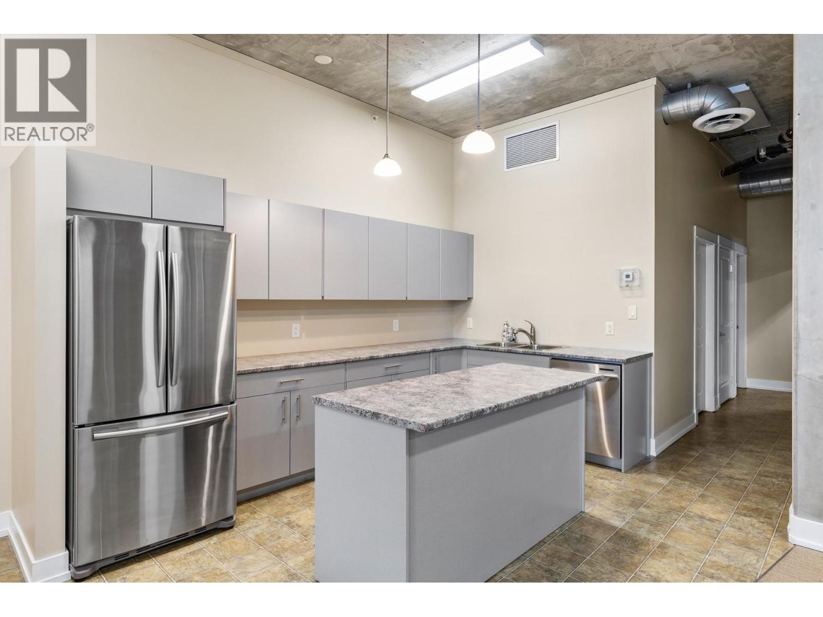 304 1329 Ellis Street, Kelowna