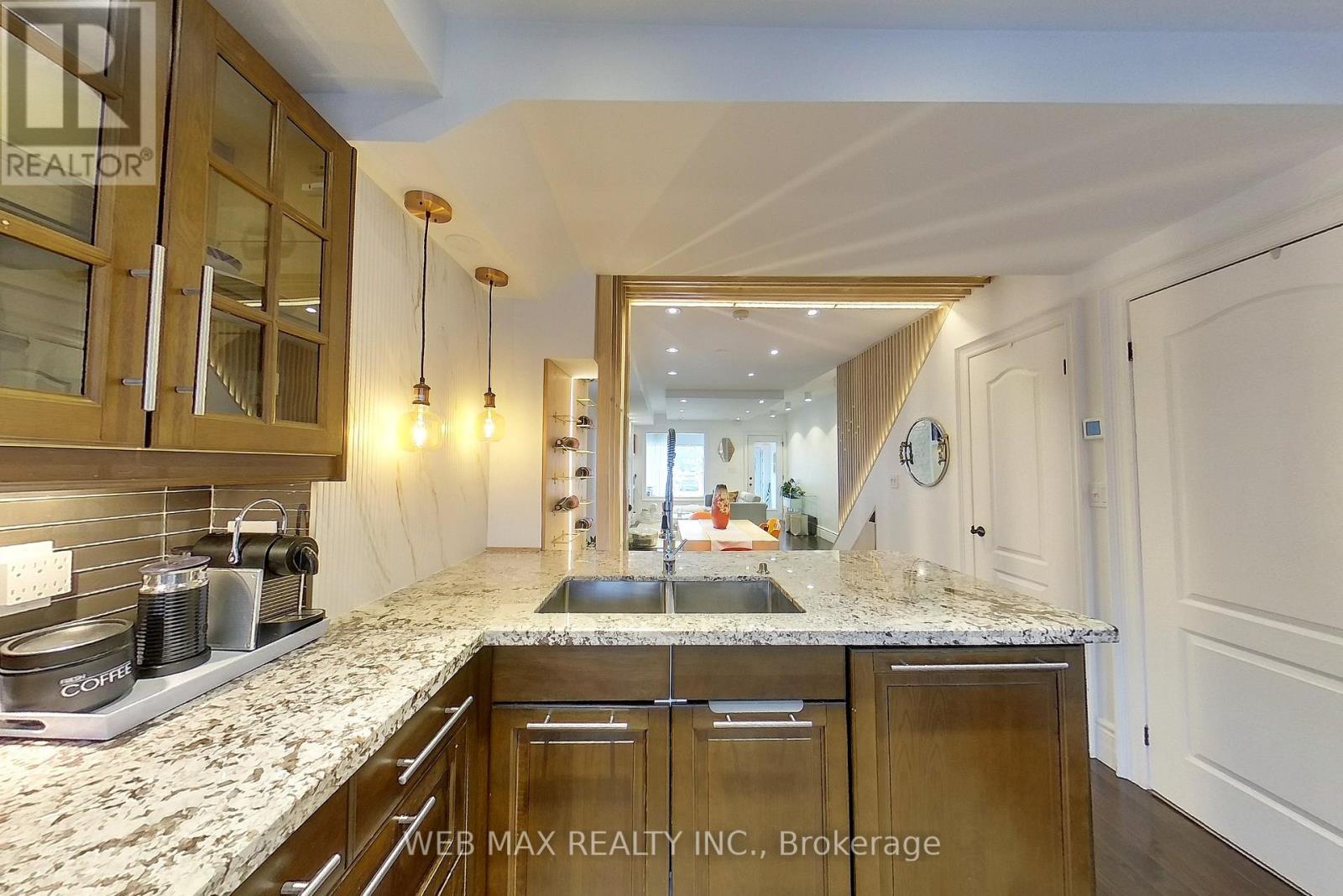 173 MILVERTON BOULEVARD - 17