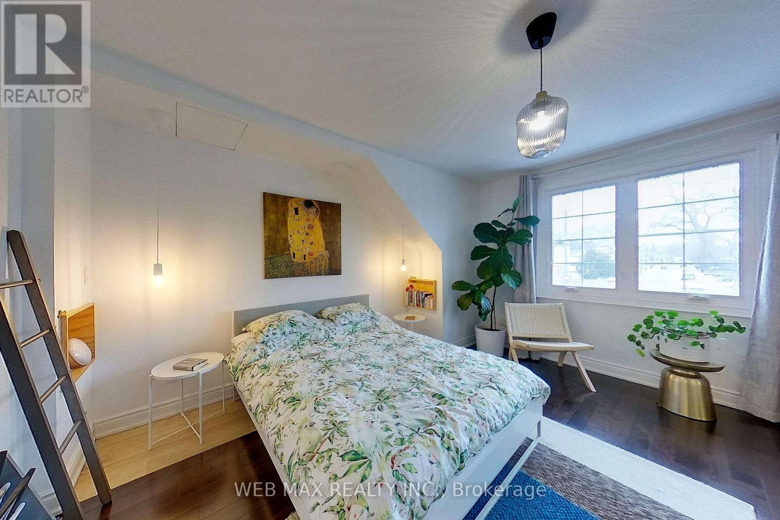 173 MILVERTON BOULEVARD - 40