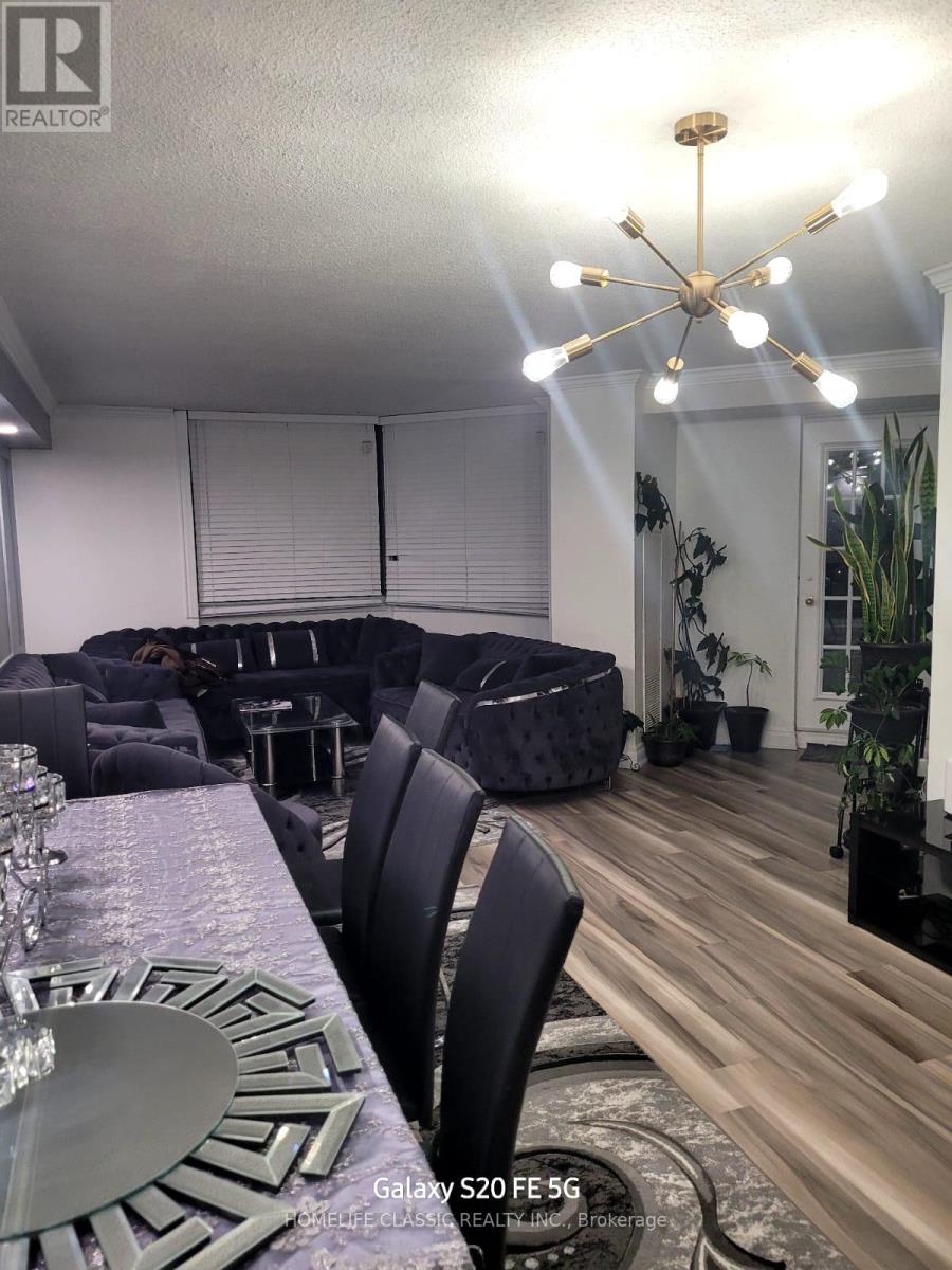 1611 - 236 ALBION ROAD - Photo 3 of 13, Toronto (Elms-Old Rexdale), Ontario