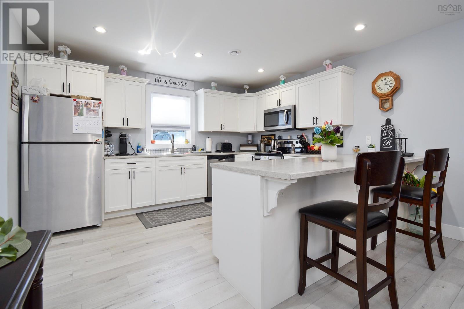 Property 29 of 43 of 1-6 Daisy Lane    Baddeck