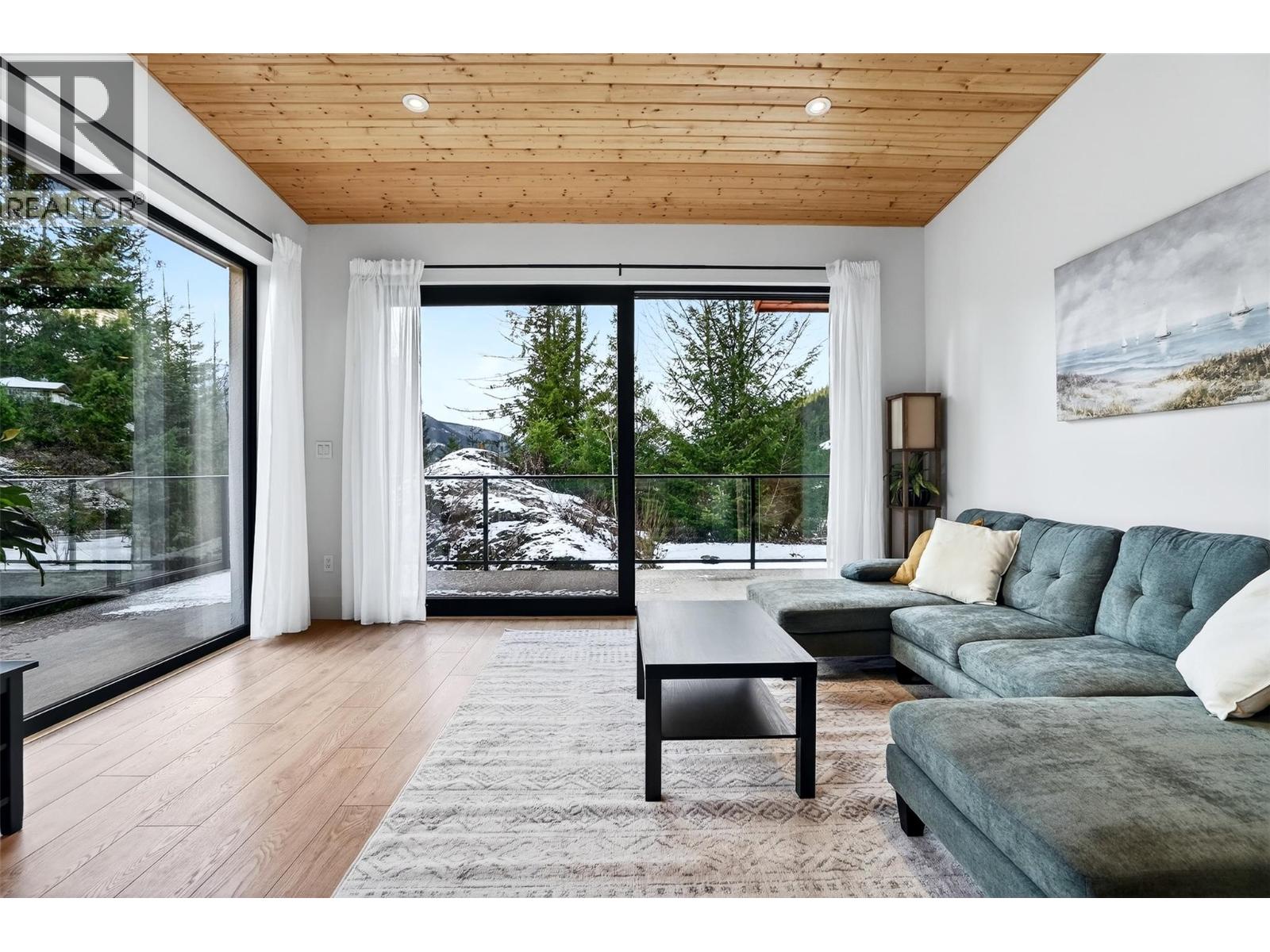 6804 Grandview Drive, Nelson