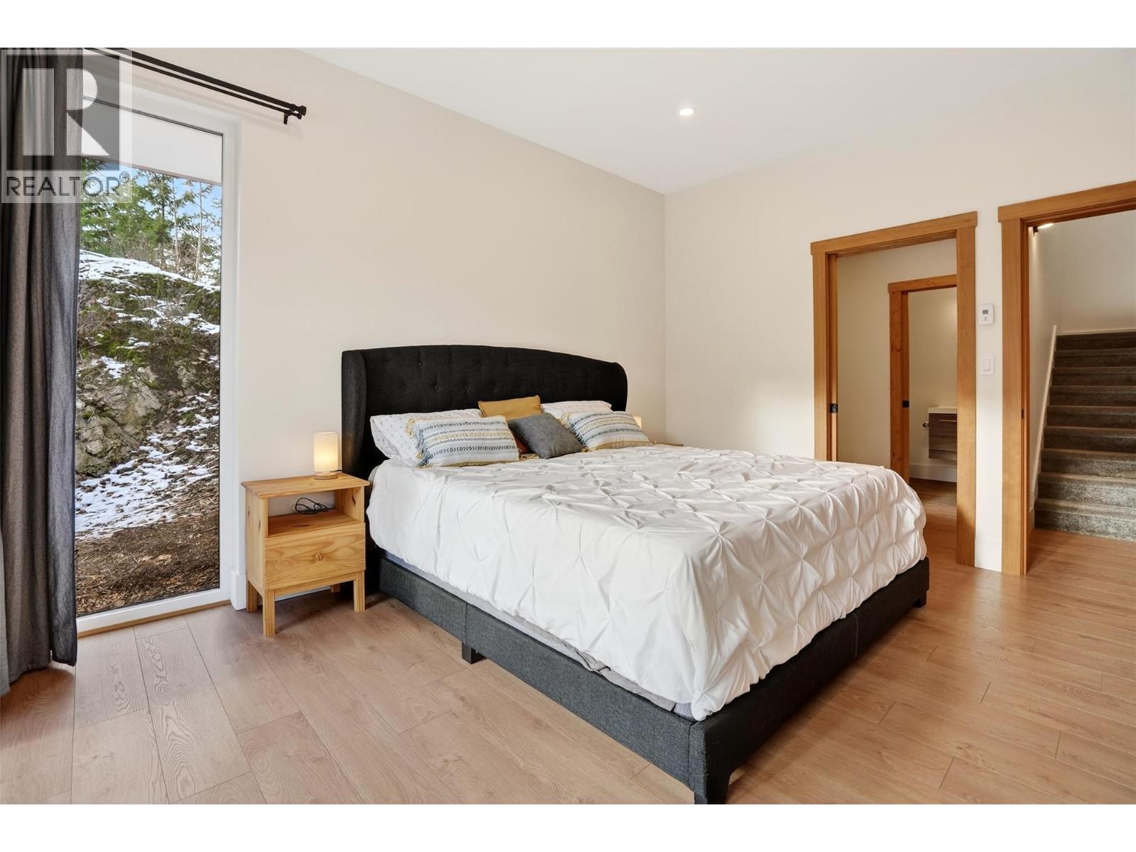 6804 Grandview Drive, Nelson