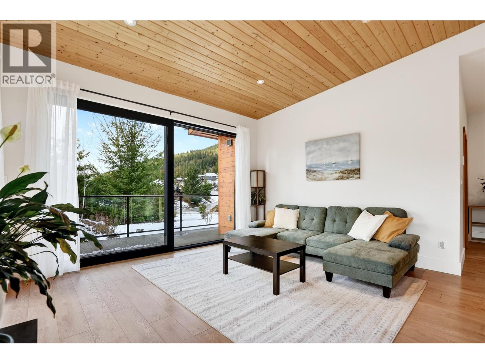 6804 Grandview Drive, Nelson