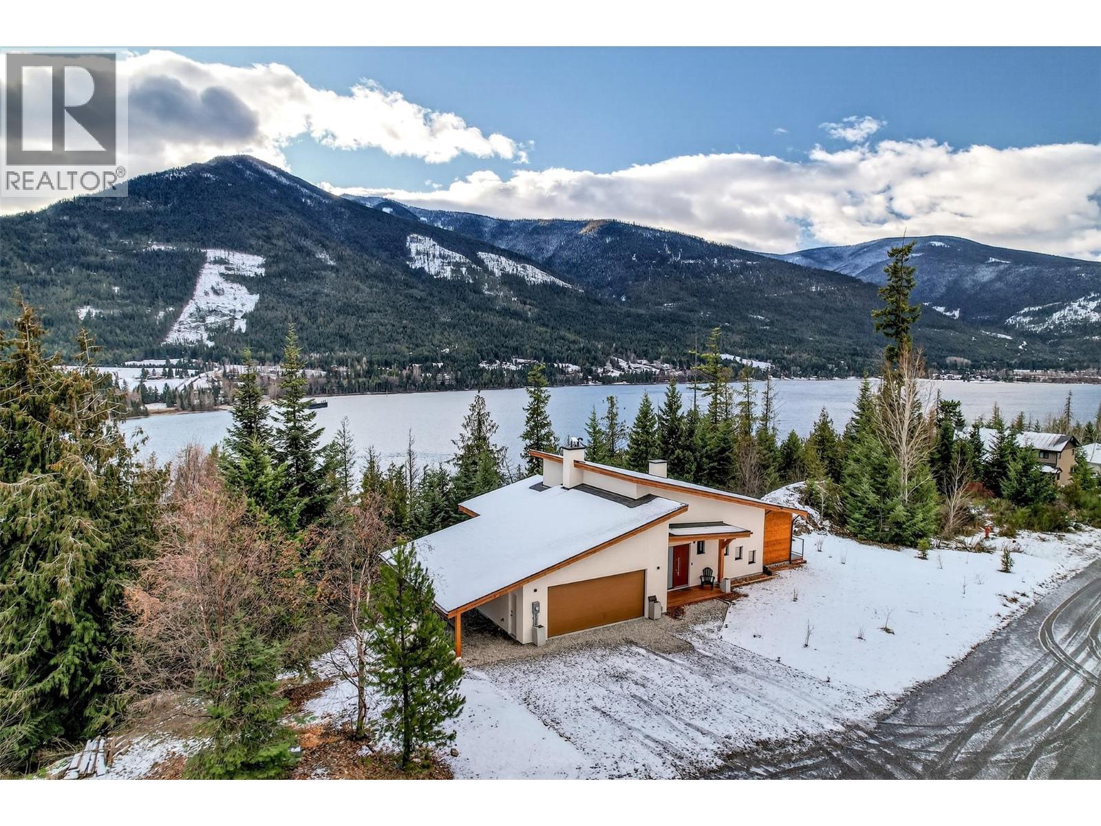 6804 Grandview Drive, Nelson