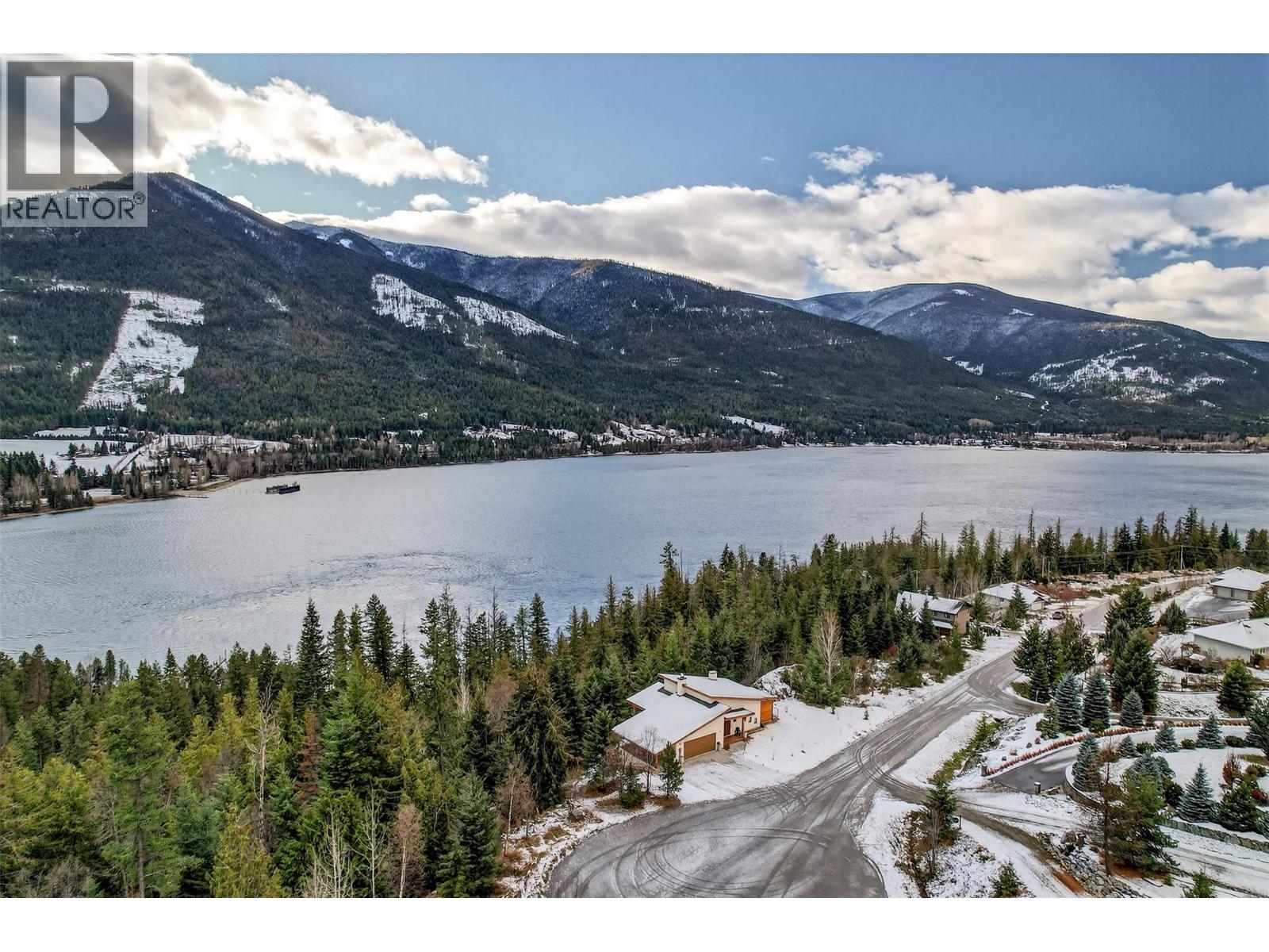 6804 Grandview Drive, Nelson