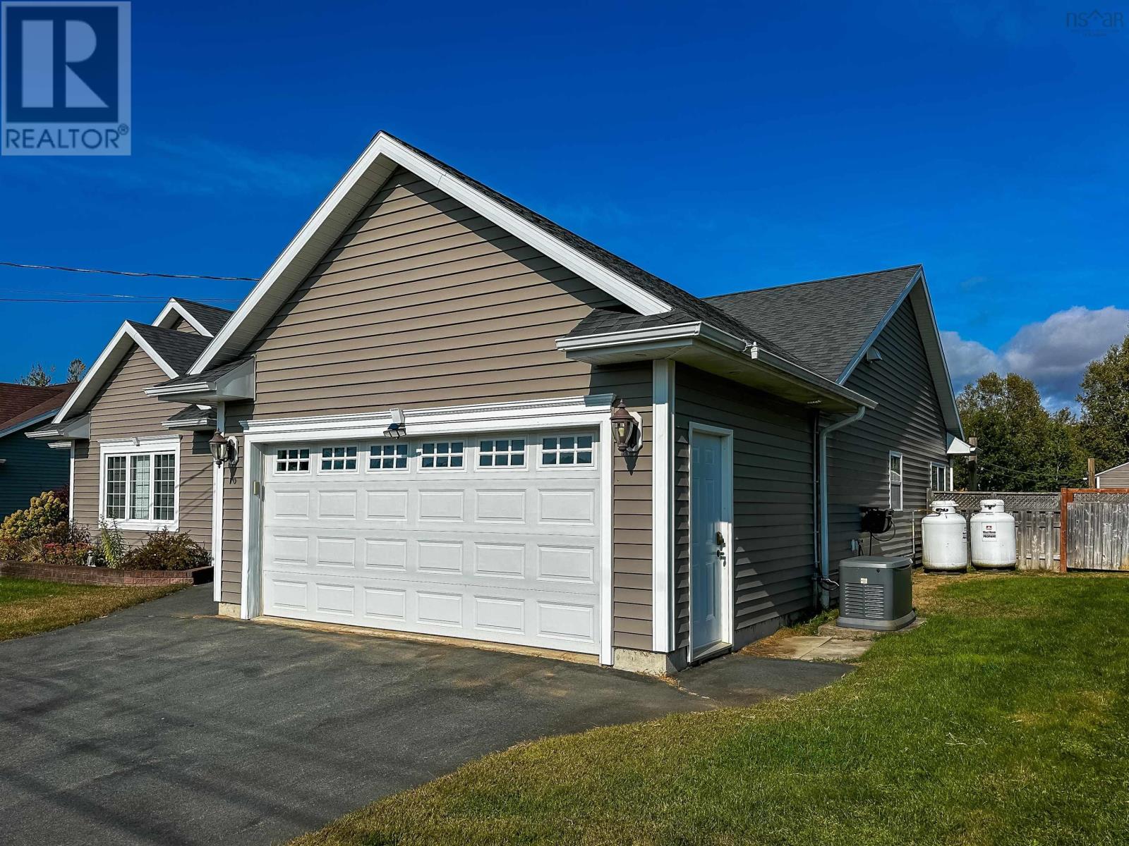 Property 36 of 37 of 70 Kalley Lane