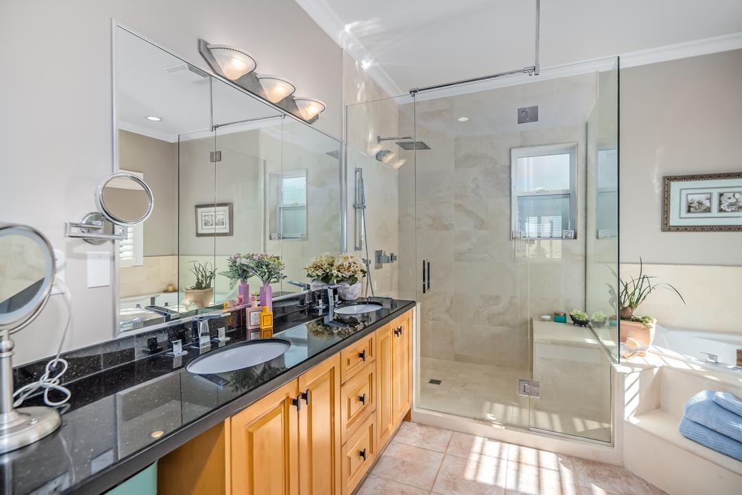 14433 SUNSET LANE, White Rock