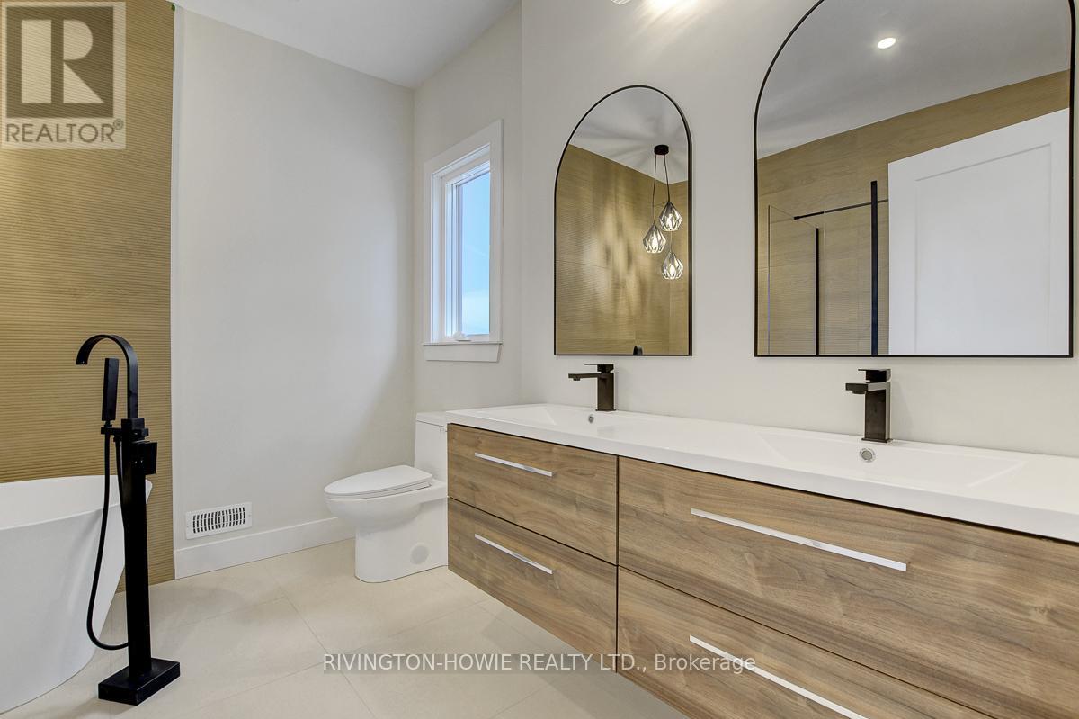 Primary bedroom 5-piece ensuite