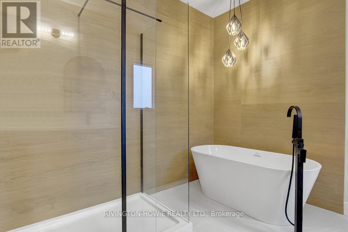 Primary bedroom 5-piece ensuite