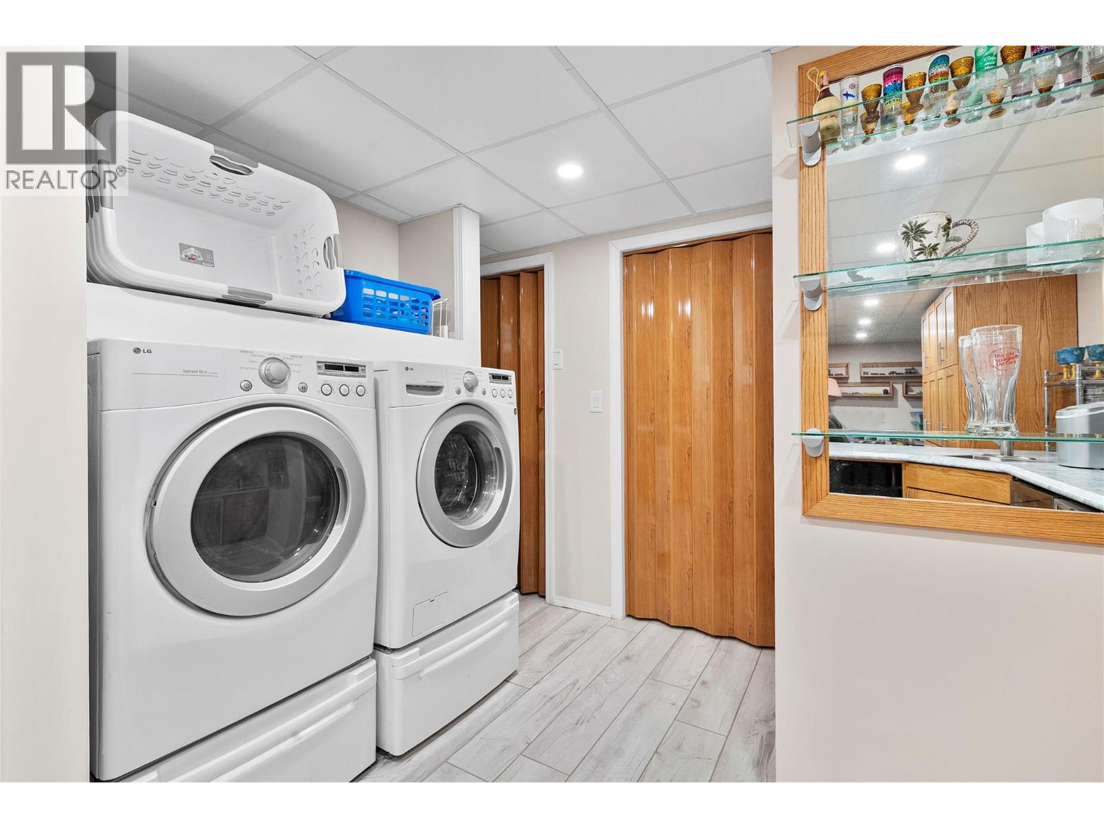 2070 3 Avenue SE, Salmon Arm