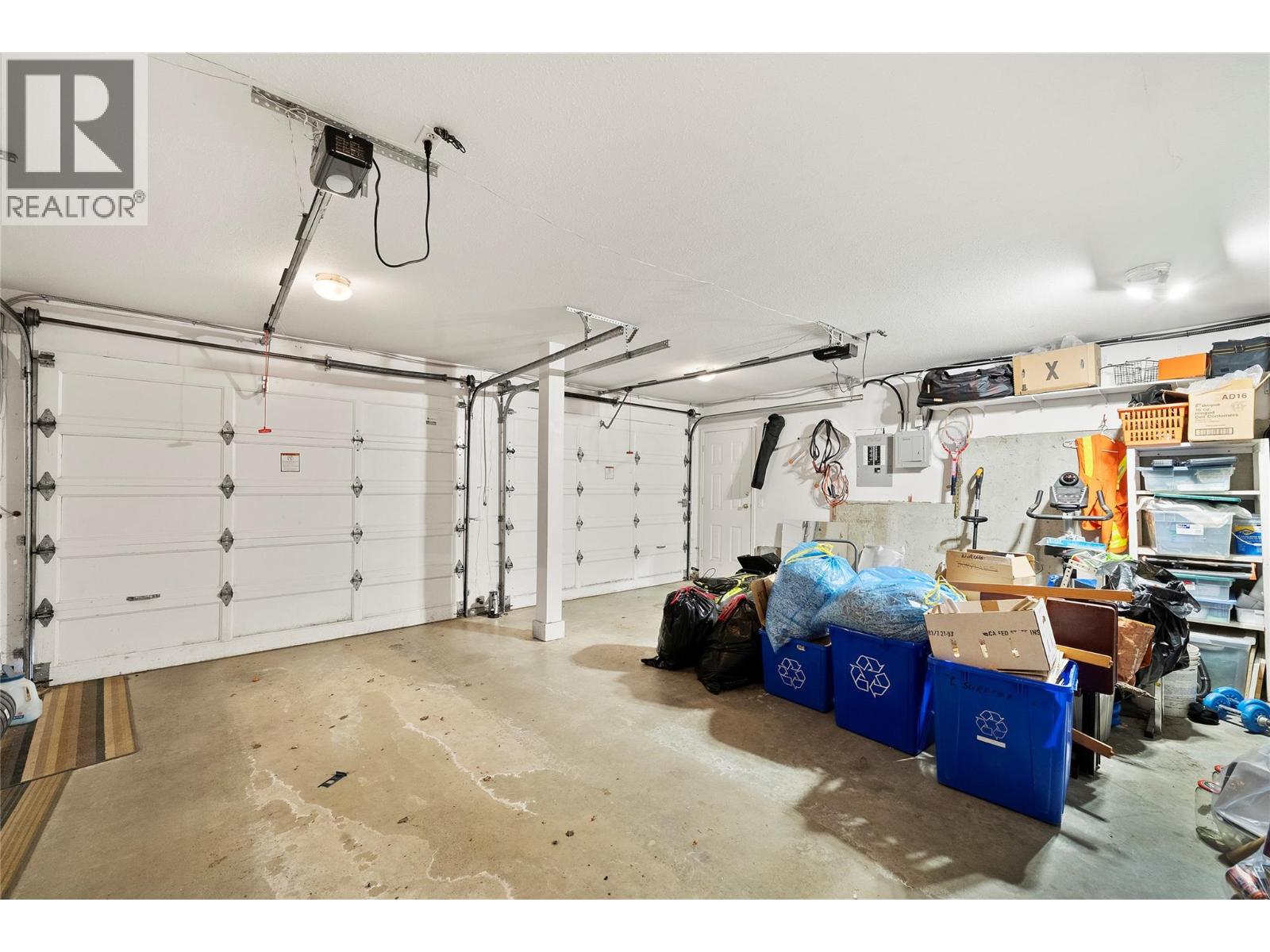 2070 3 Avenue SE, Salmon Arm