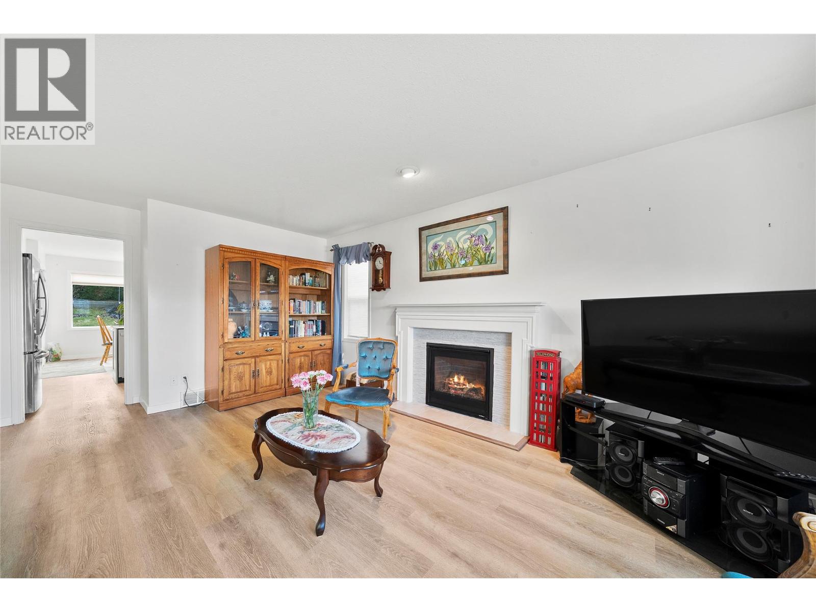 2070 3 Avenue SE, Salmon Arm