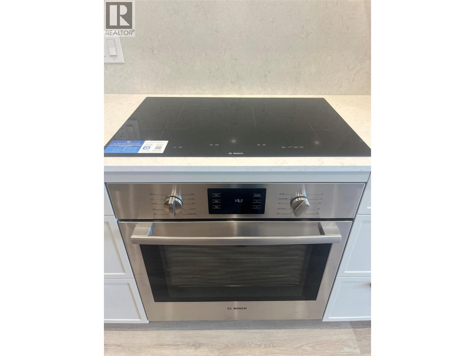 503 3340 Lakeshore Road, Kelowna