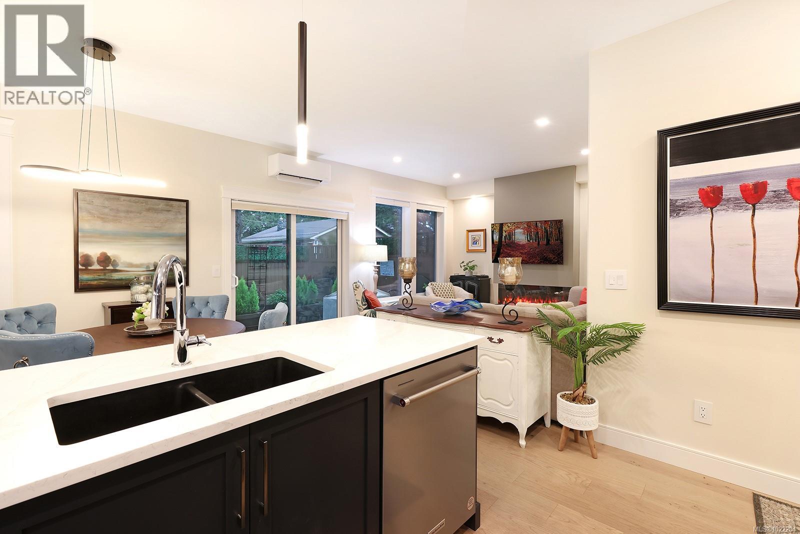 1 468 Anderton Rd, Comox