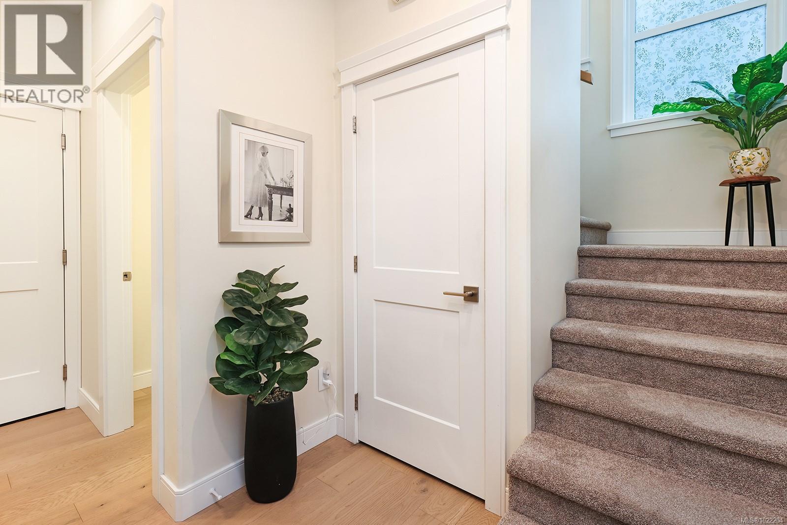 1 468 Anderton Rd, Comox