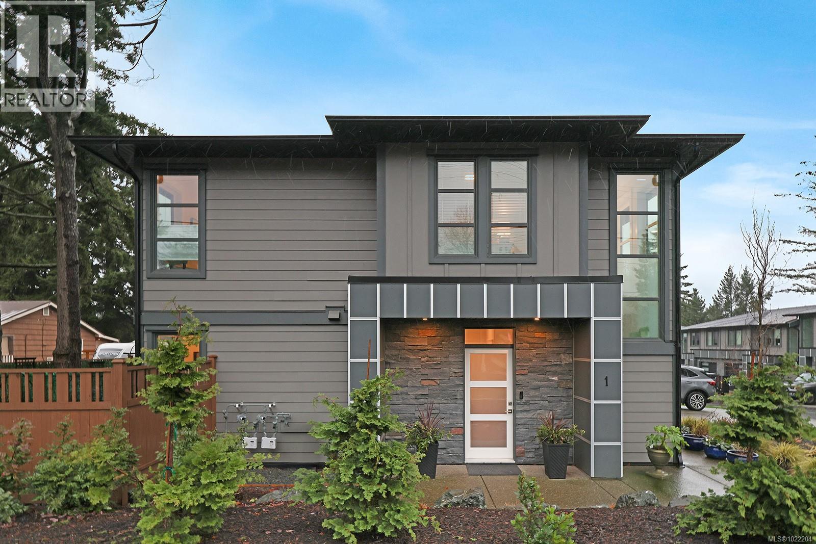 1 468 Anderton Rd, Comox