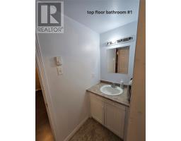210 Humber Avenue thumbnail 34