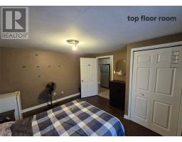 210 Humber Avenue thumbnail 38