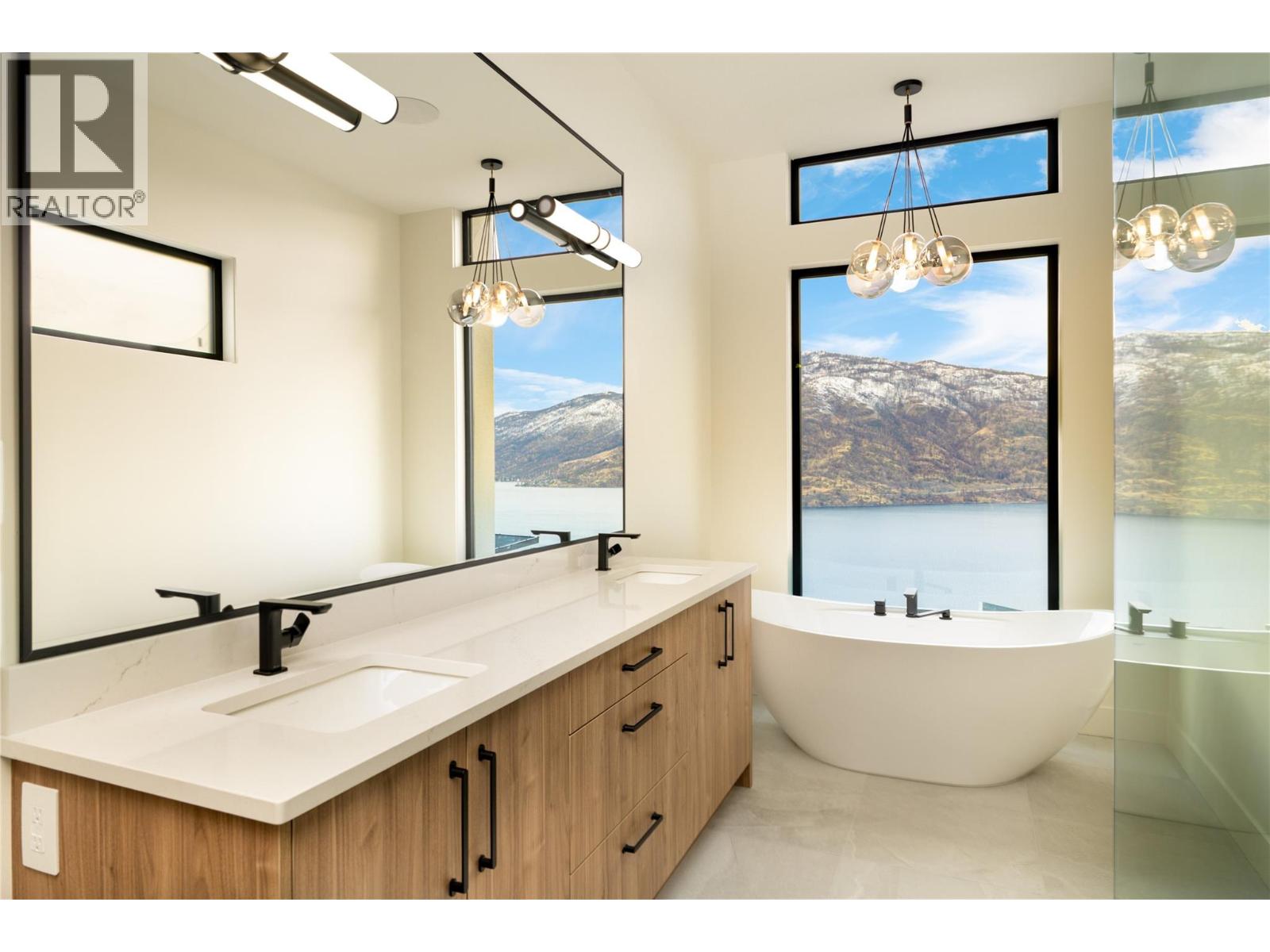  573 Clifton Court, Kelowna