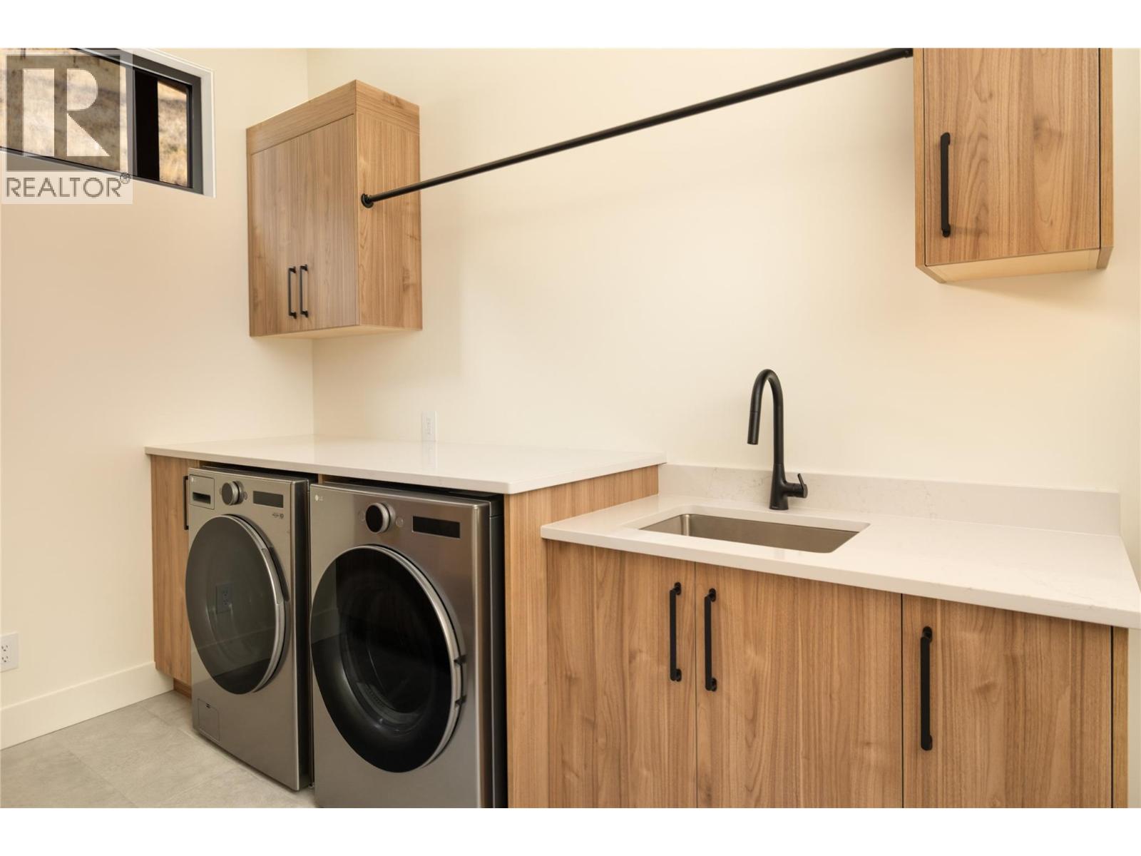  573 Clifton Court, Kelowna