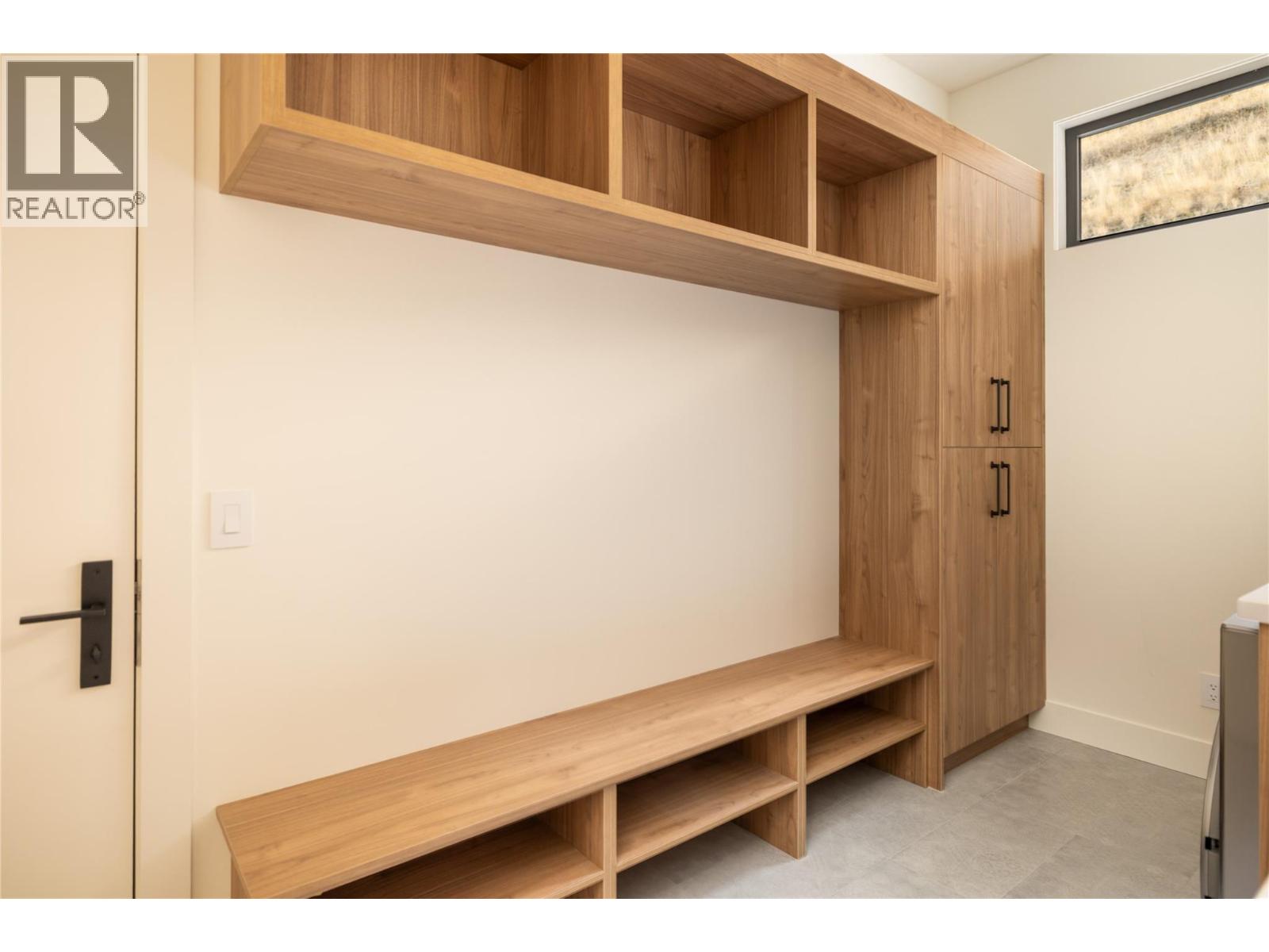  573 Clifton Court, Kelowna