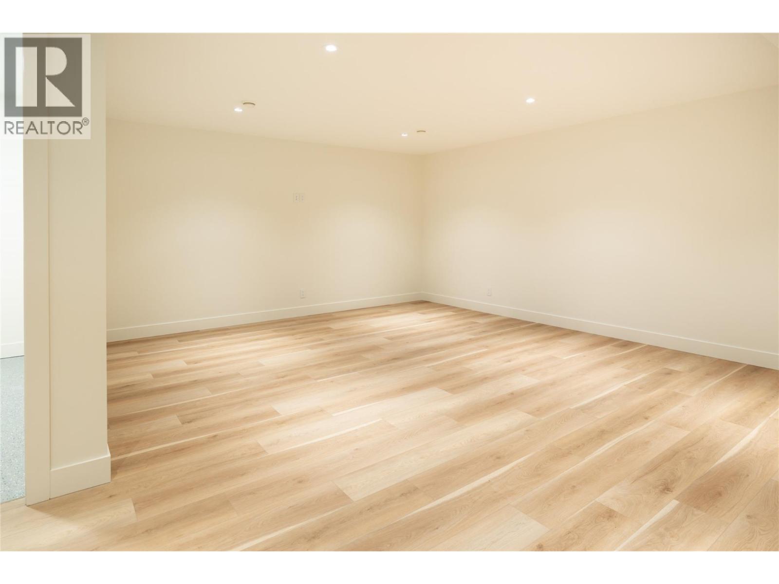  573 Clifton Court, Kelowna