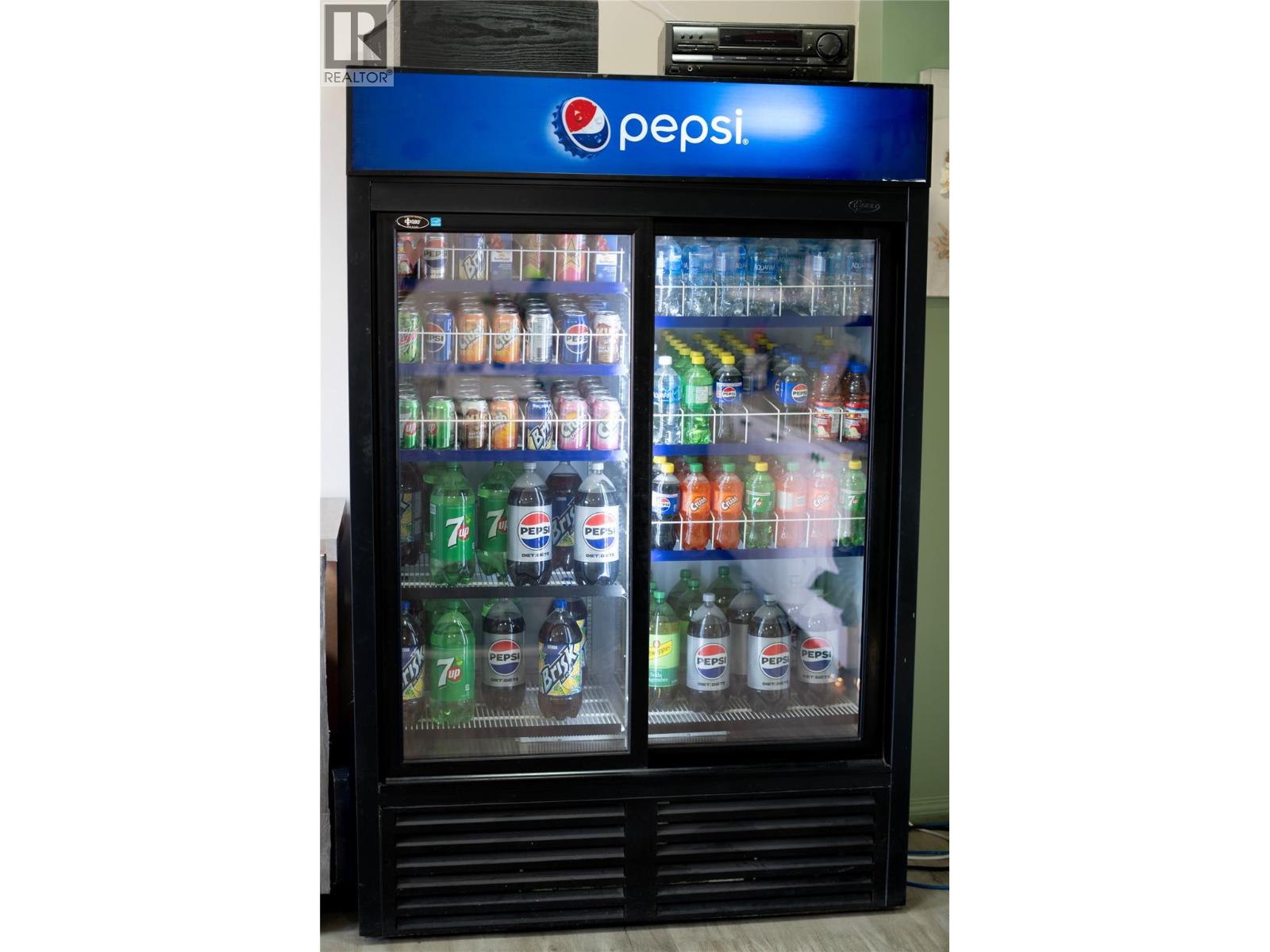  146 Rutland Road Road South, Kelowna