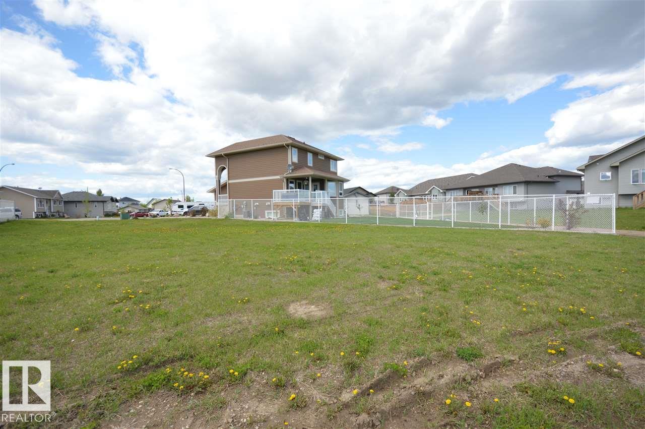 4403 38A ST - Photo 4 of 6, Bonnyville Town, Alberta