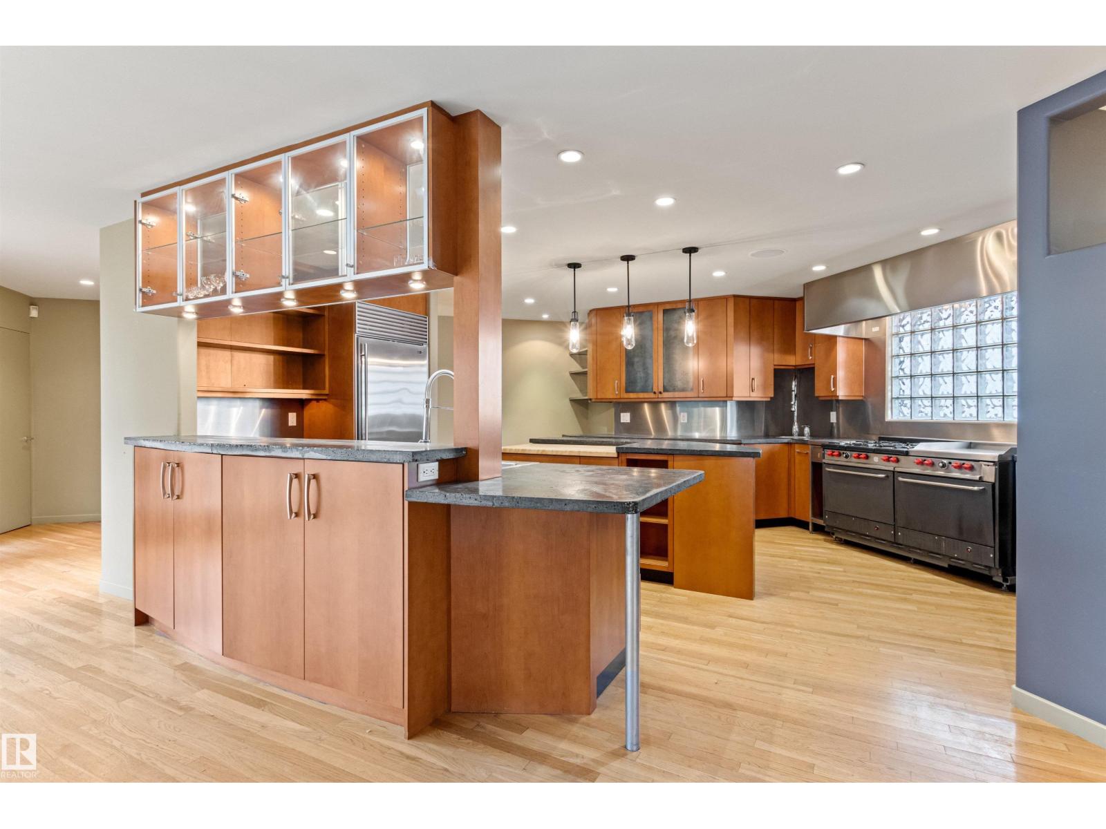 14403 83 AV NW, Edmonton