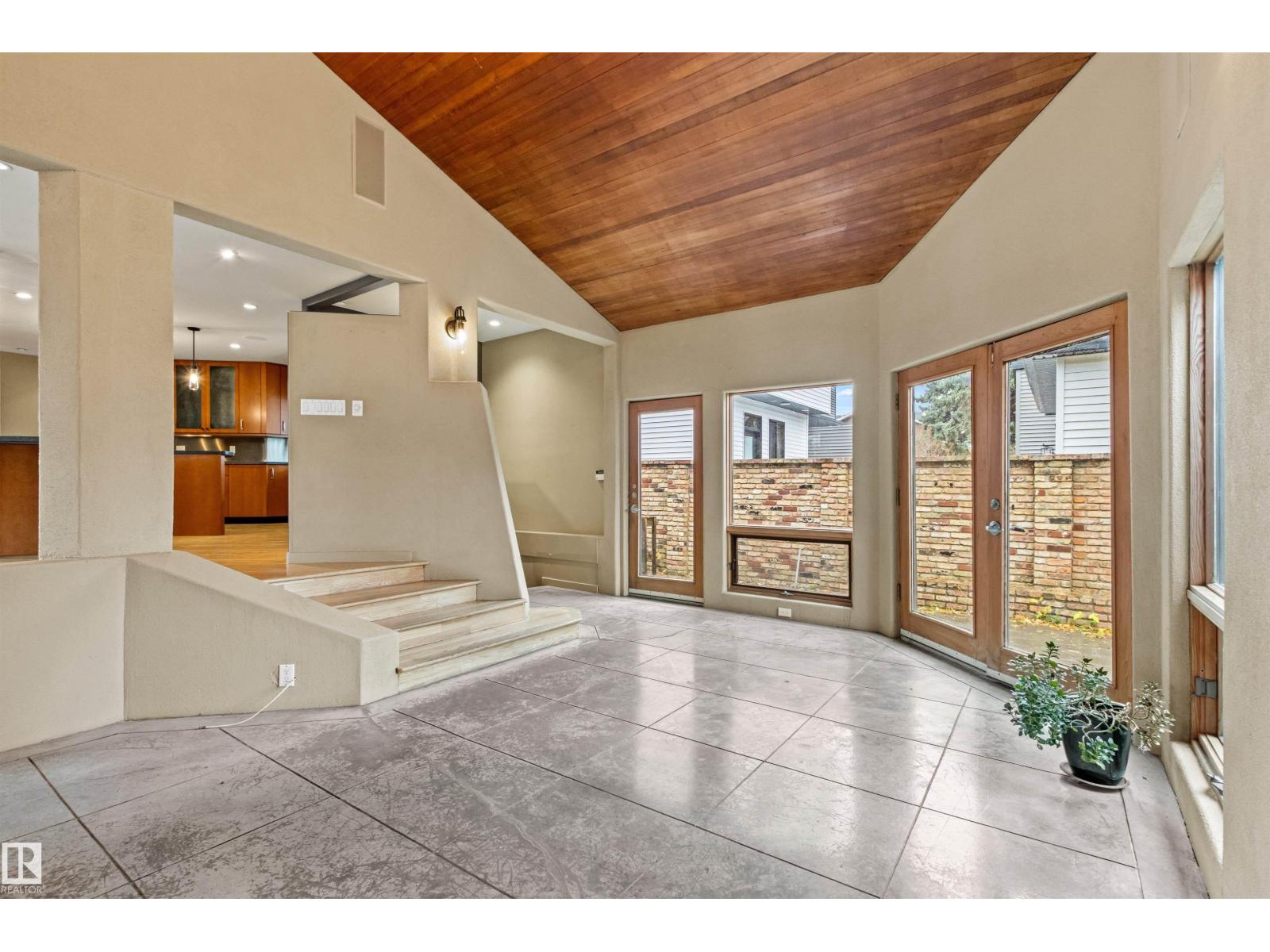 14403 83 AV NW, Edmonton