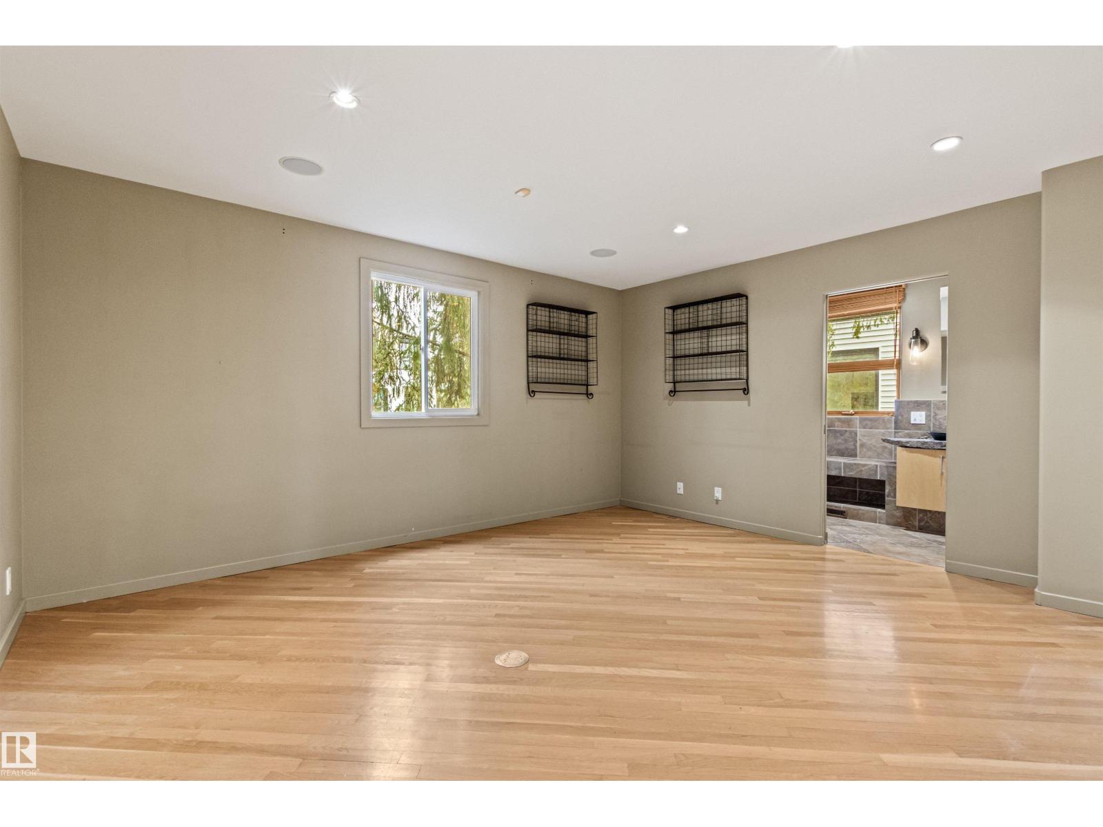 14403 83 AV NW, Edmonton