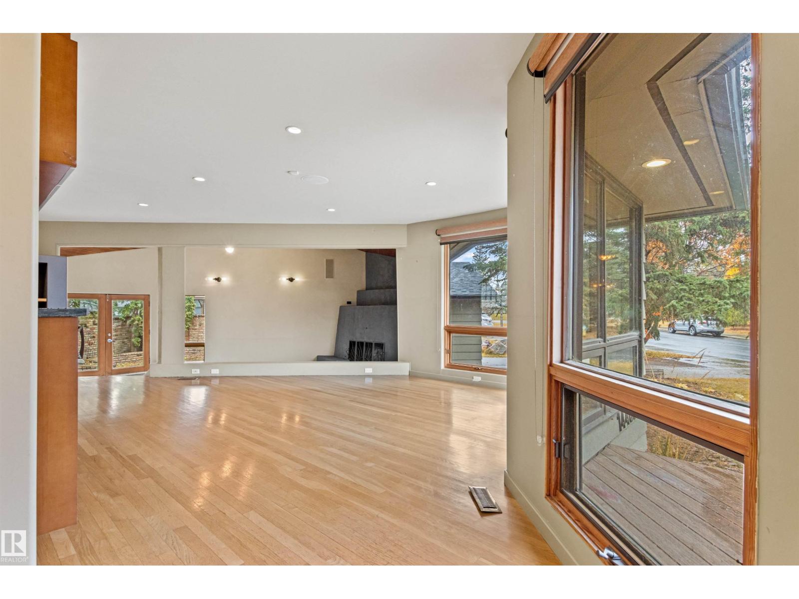 14403 83 AV NW, Edmonton