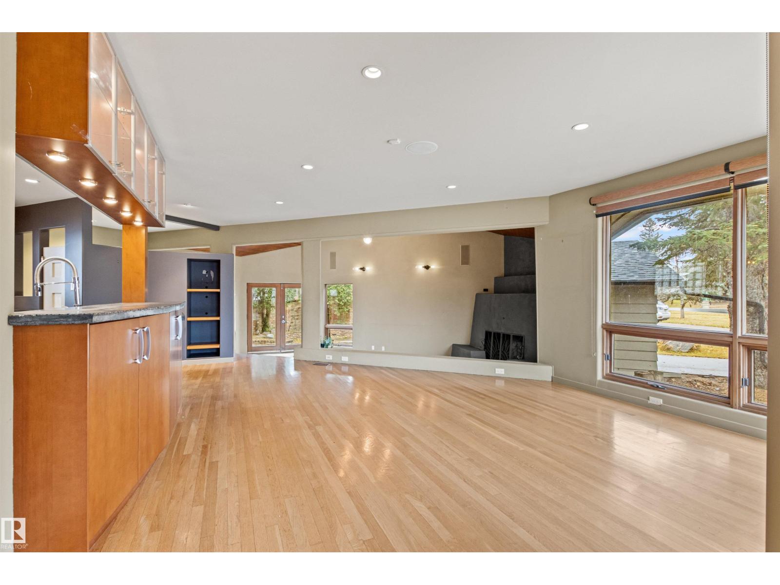 14403 83 AV NW, Edmonton