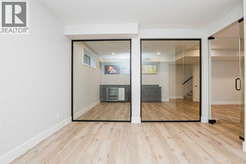 Single Family House for Sale in  Emerald Drive Evergreen Red Deer 