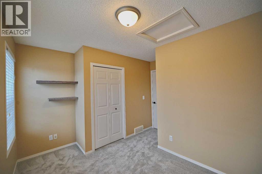 Single Family House for Sale in  Covepark Close NE Coventry Hills Calgary 