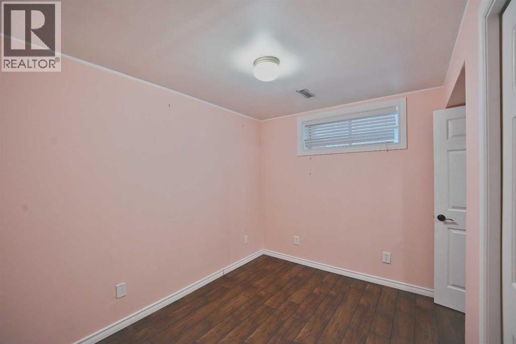 Single Family House for Sale in  Covepark Close NE Coventry Hills Calgary 