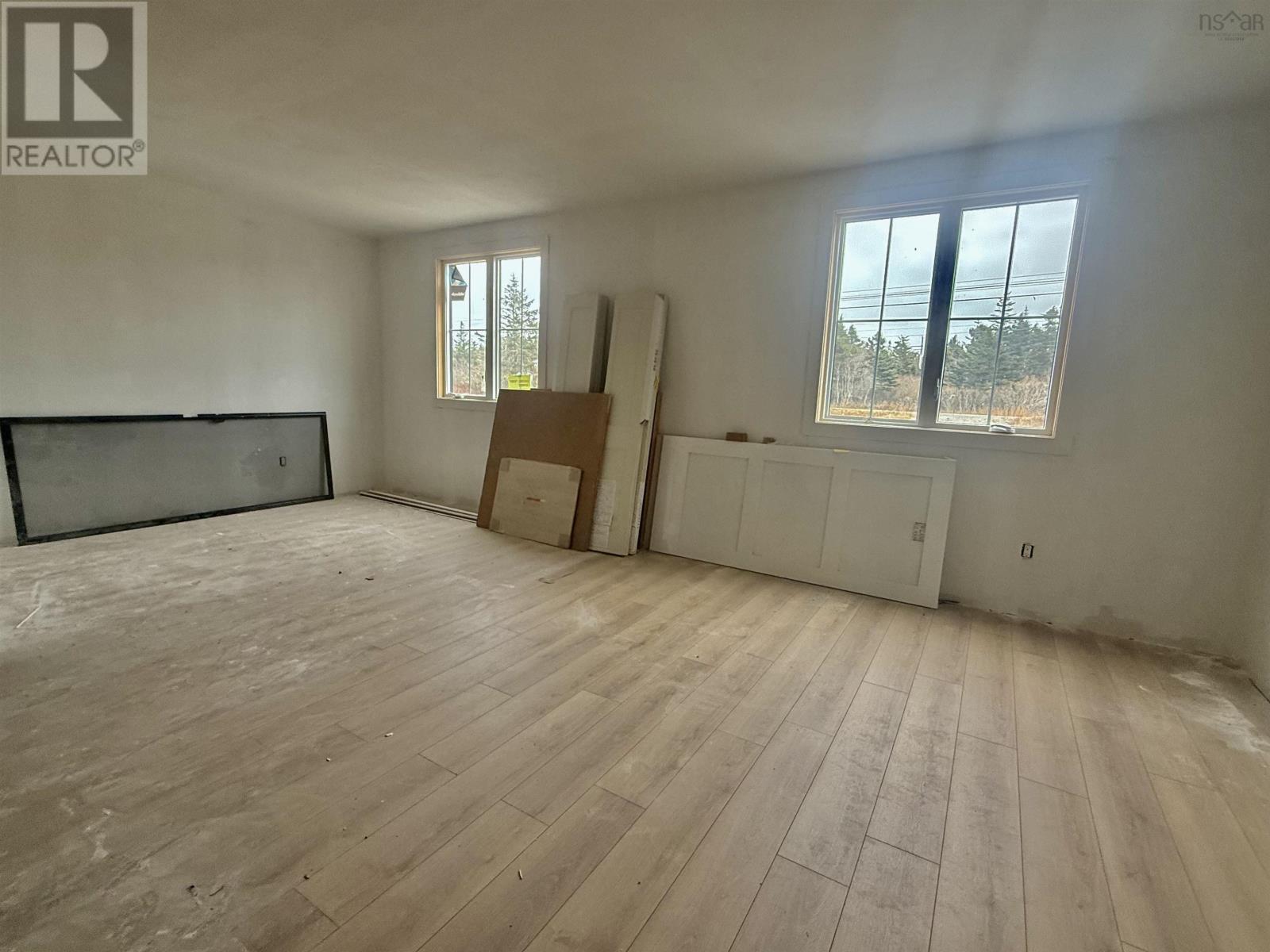 Property 18 of 36 of 8433 Highway 3