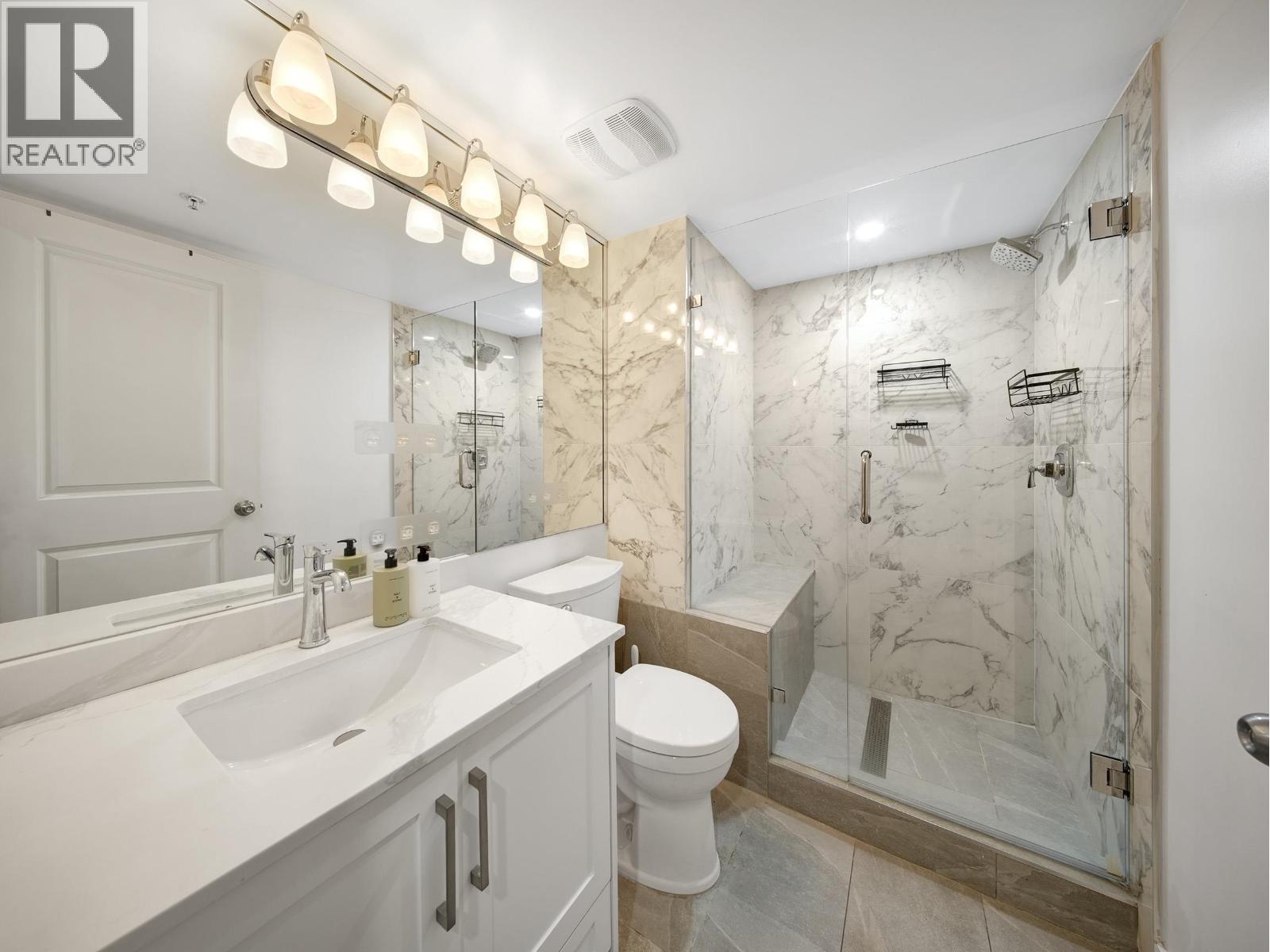 313 214 ELEVENTH STREET, New Westminster