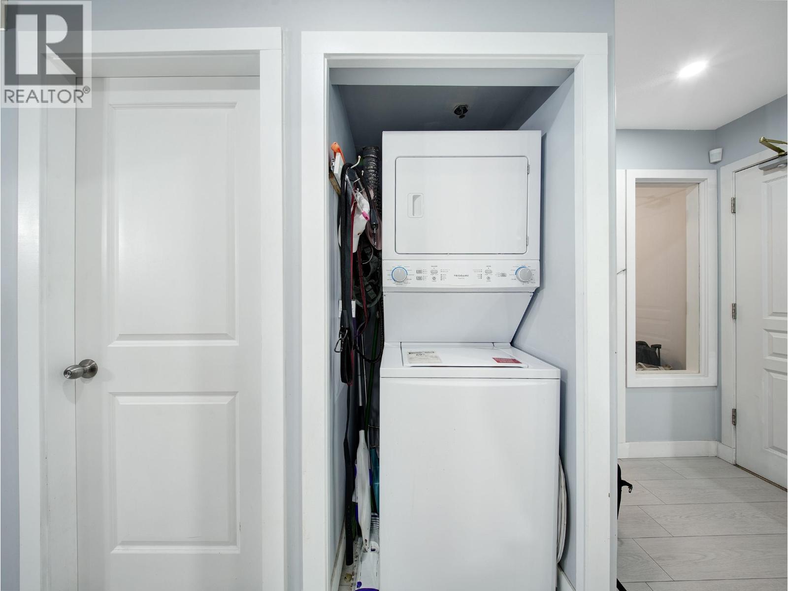 313 214 ELEVENTH STREET, New Westminster